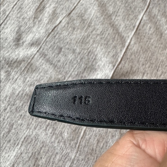 New Fashion Inspired Item Reversible Belt
#57 - Picture 5 of 7